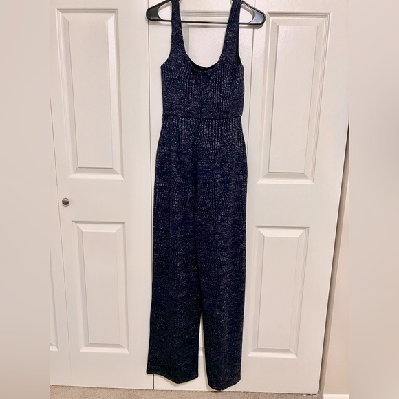 NWOT Francesca’s Audrey Park Elena Square Neck Glitter Knit Jumpsuit in M - Picture 6 of 8